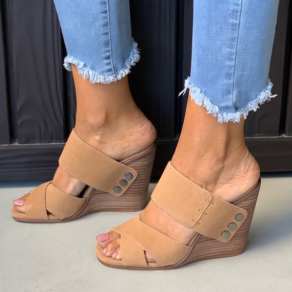 Distressed Suede Crisscross Chic Wedge Sandals - Picture 2 of 8